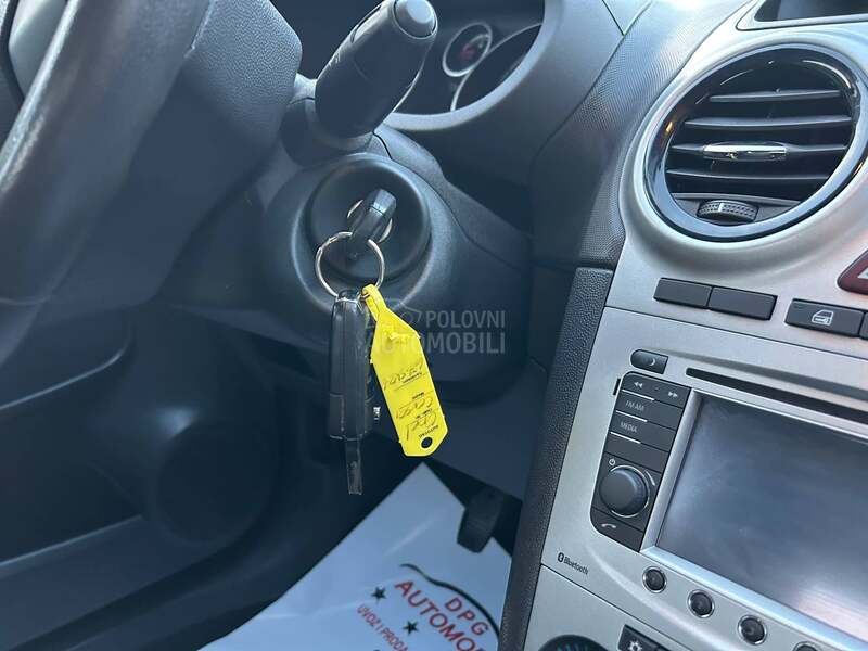 Opel Corsa D 1.3CDTI NAV/FUL/REST