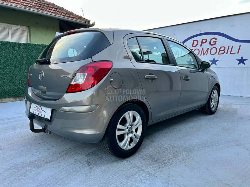 Opel Corsa D 1.3CDTI NAV/FUL/REST