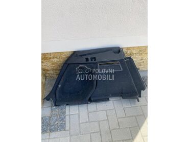 Zadnji tapacir u gepeku za Audi Q5 od 2017. do 2024. god.