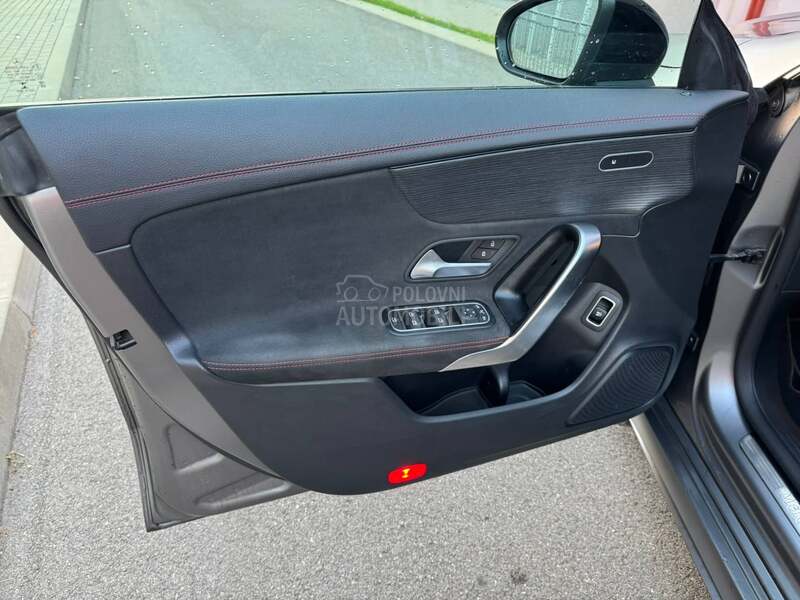 Mercedes Benz CLA 180 Shooting Brake AMG LINE