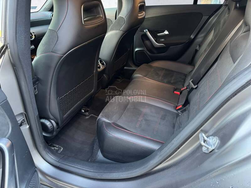 Mercedes Benz CLA 180 Shooting Brake AMG LINE