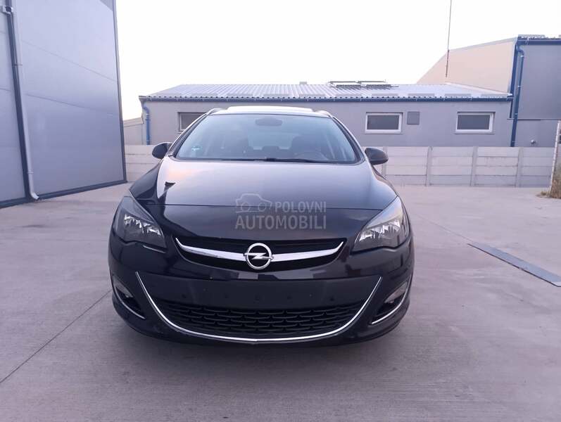 Opel Astra J 1.6 CDTI