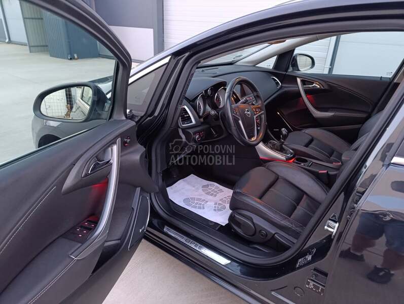 Opel Astra J 1.6 CDTI
