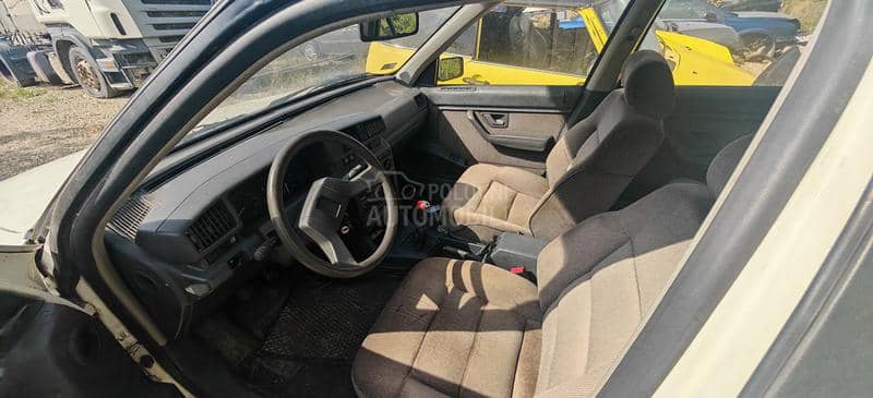 Peugeot 405 1.9b 1991. god. -  kompletan auto u delovima