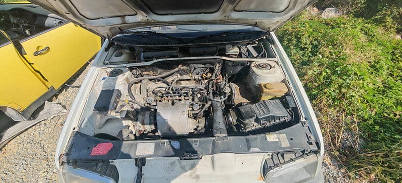 Peugeot 405 1.9b 1991. god. -  kompletan auto u delovima