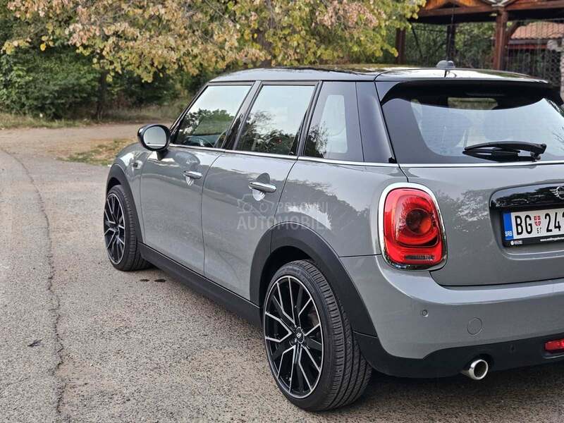 MINI Cooper 