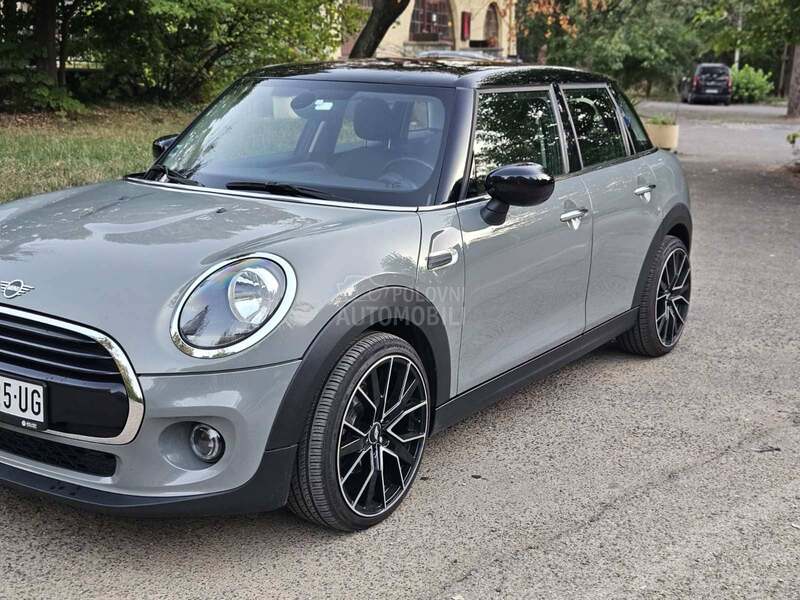 MINI Cooper 