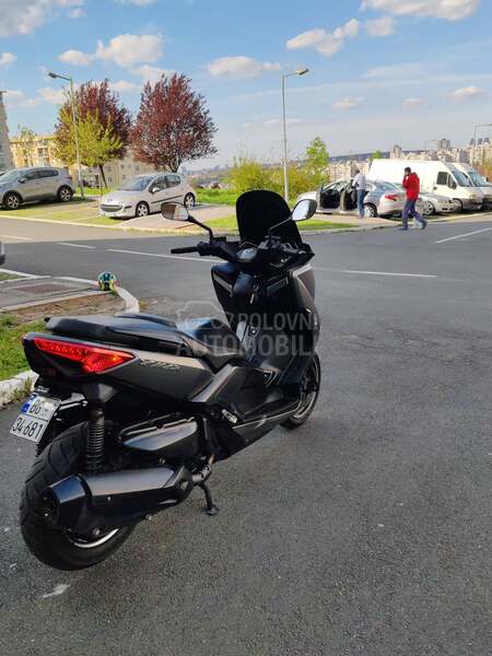 Yamaha XMAX 400 X MAX