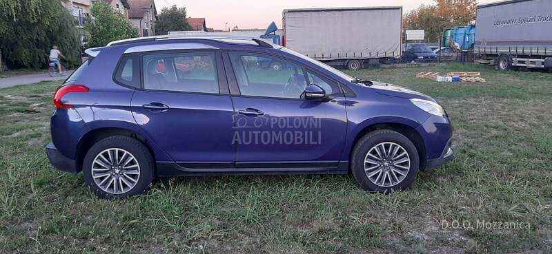 Peugeot 2008 1.2B