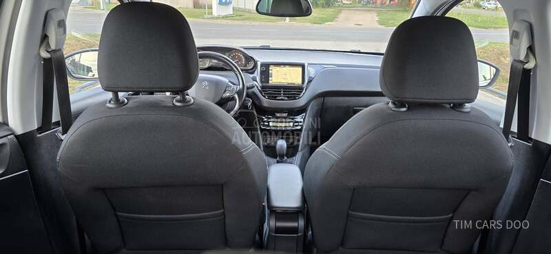 Peugeot 208 1.6 HDI  ALLURE