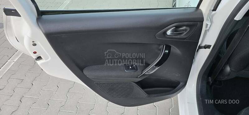 Peugeot 208 1.6 HDI  ALLURE