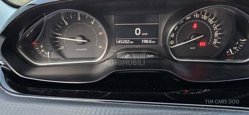 Peugeot 208 1.6 HDI  ALLURE