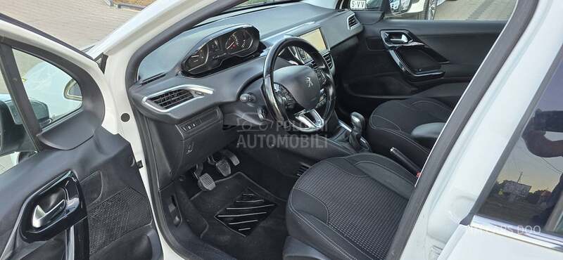 Peugeot 208 1.6 HDI  ALLURE