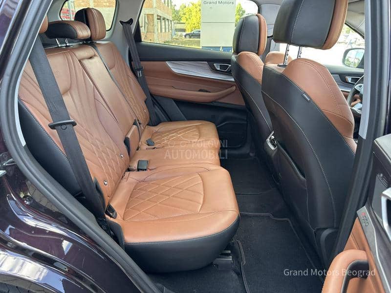 Chery Tiggo 8 1.6 T-GDI NOBLE