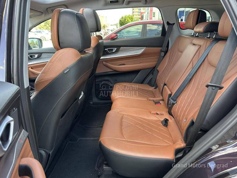 Chery Tiggo 8 1.6 T-GDI NOBLE