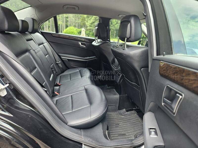 Mercedes Benz E 200 