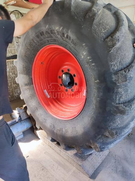 Firestone 650/75 R32