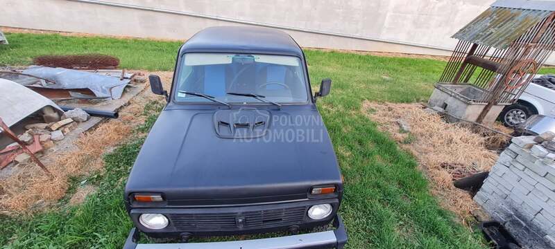 Lada Niva 1.7i