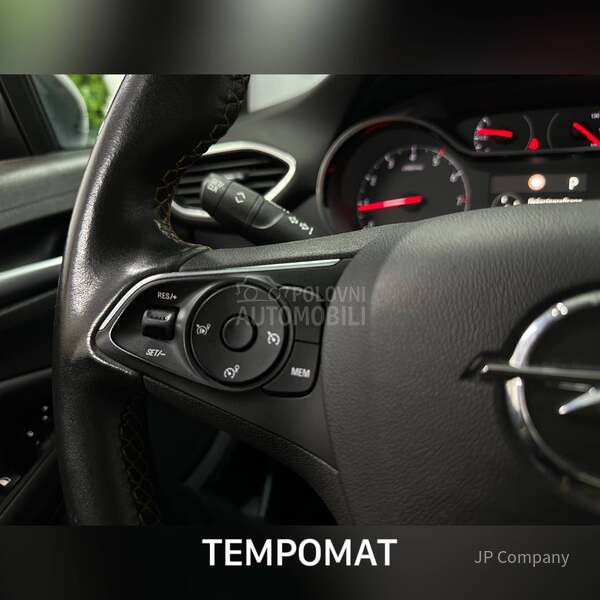 Opel Crossland X  1.5 d INNOVATION AUT