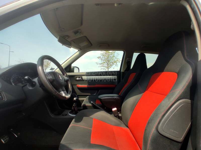 Suzuki Swift SPORT // CH