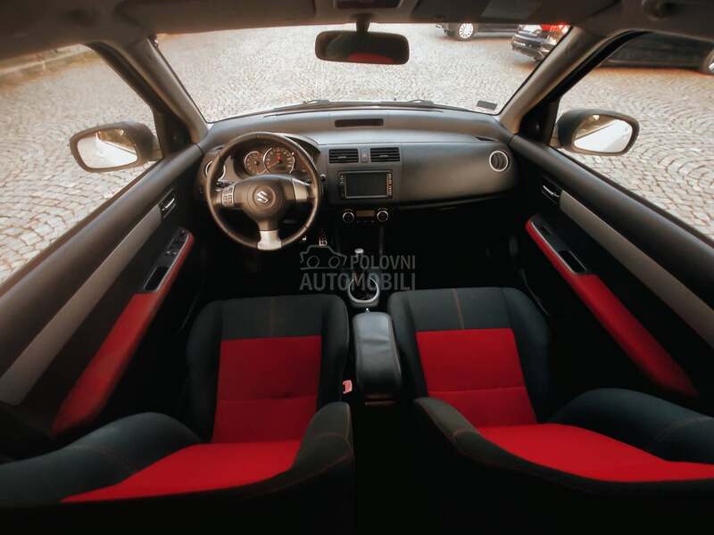 Suzuki Swift SPORT // CH