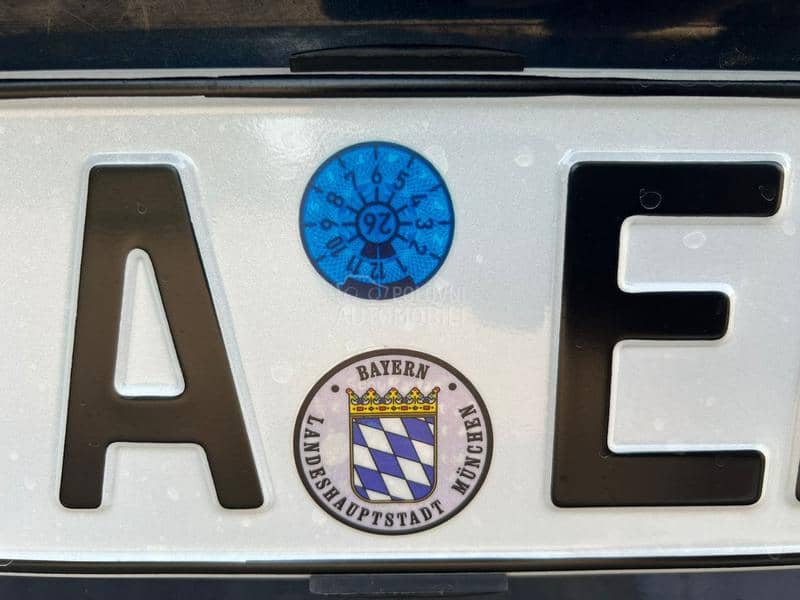 Mercedes Benz B 180 SA TABLICAMA