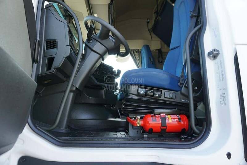 Volvo 500