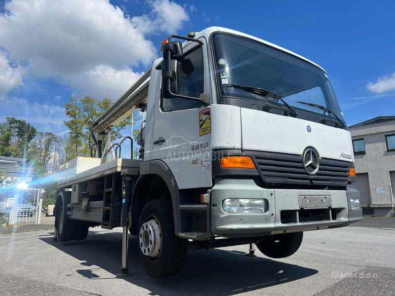 Mercedes Benz 1318 / 21 metar