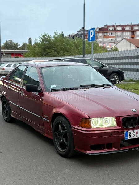 BMW 318 