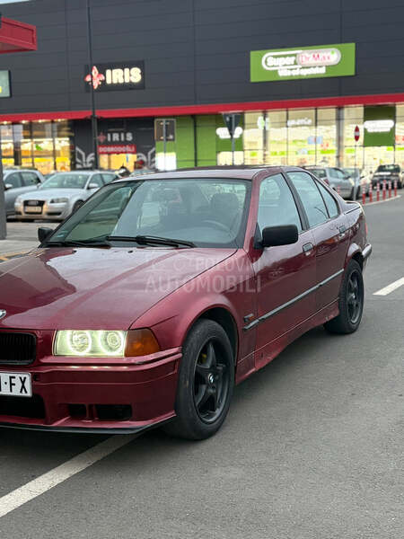 BMW 318 