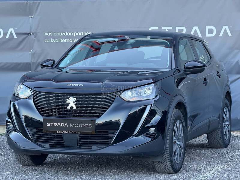 Peugeot 2008 1.2 PT NAVY