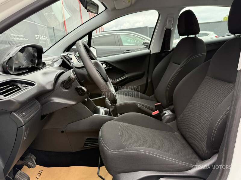 Peugeot 208 1.6 BLUE HDI NAVY