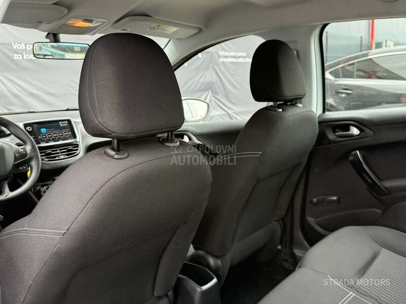 Peugeot 208 1.6 BLUE HDI NAVY