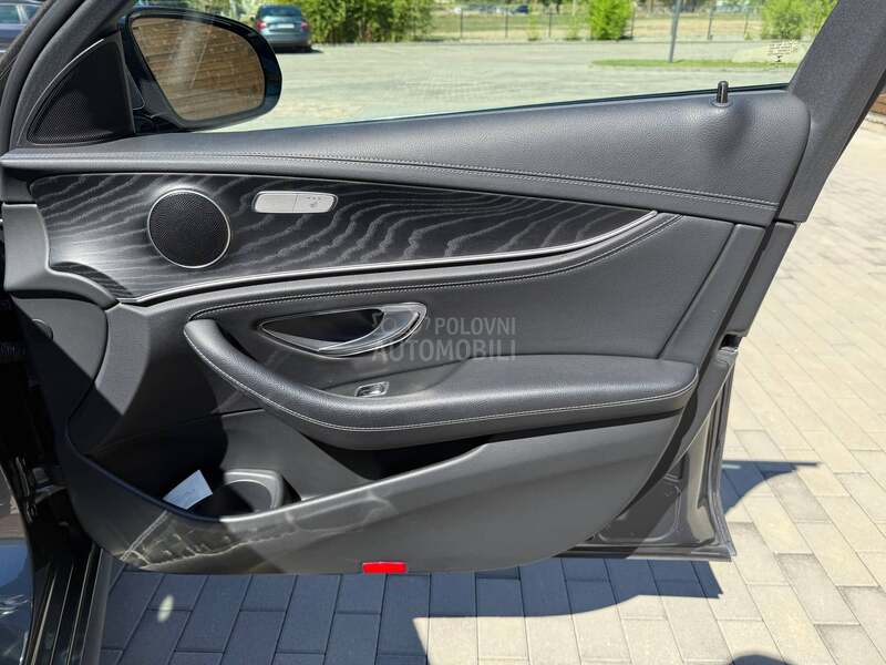 Mercedes Benz E 220 4matic AMG
