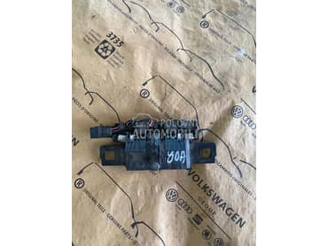 Mikroprekidac gepeka za Audi Q5 od 2017. do 2024. god.