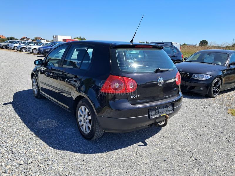 Volkswagen Golf 5 1.9 TDI/BLUEMOTION