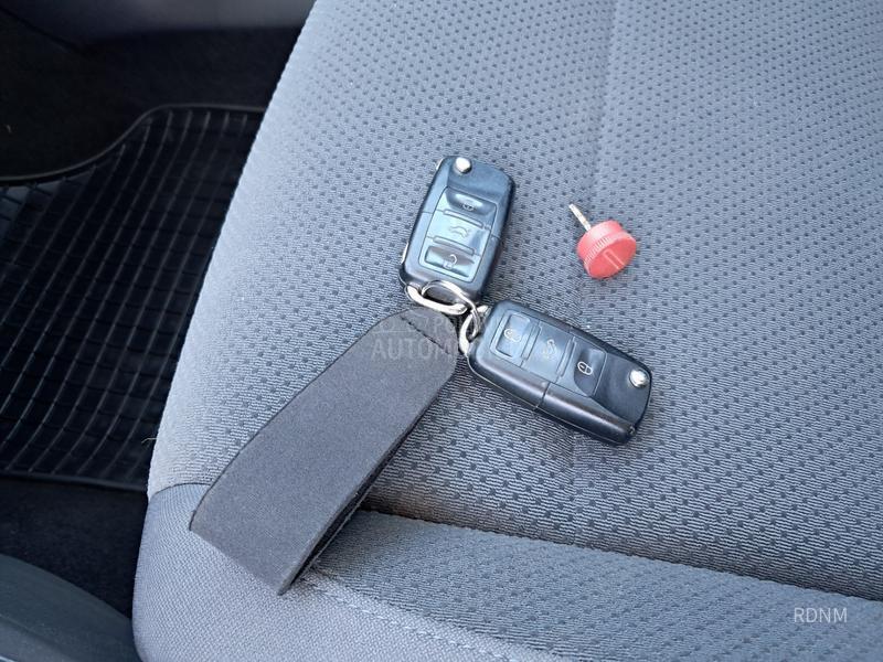 Volkswagen Golf 5 1.9 TDI/BLUEMOTION