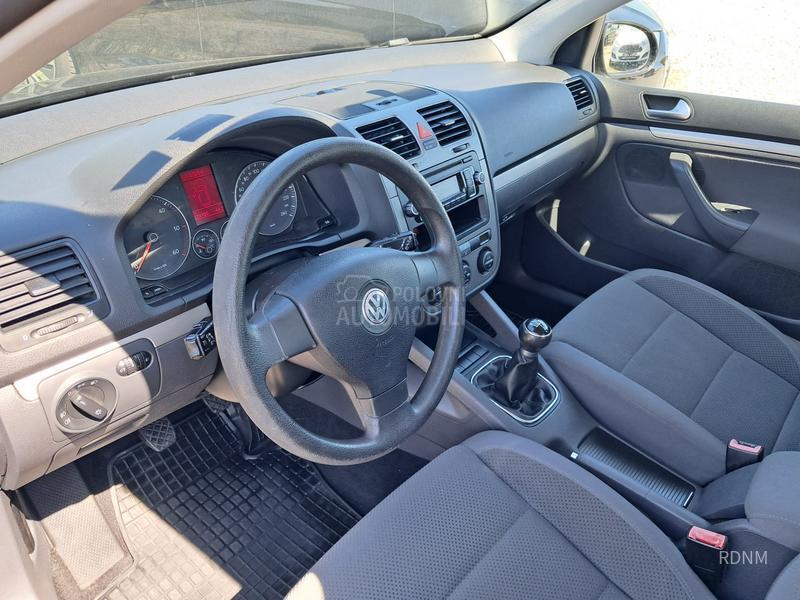 Volkswagen Golf 5 1.9 TDI/BLUEMOTION