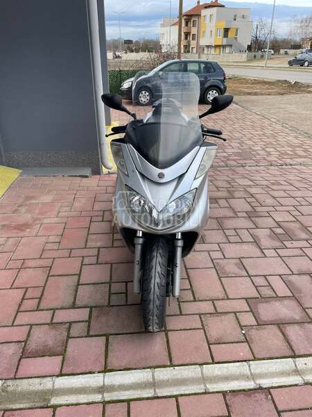 Yamaha Majesty YP400A