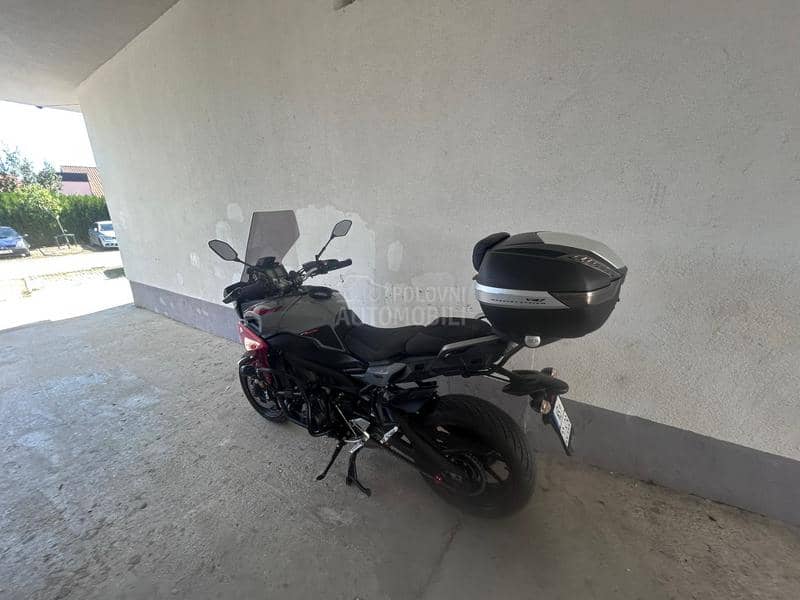 Yamaha tracer 900