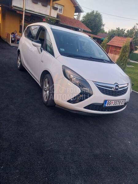 Opel Zafira 