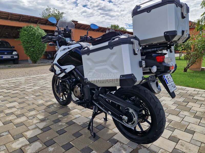 Suzuki V Strom 1050