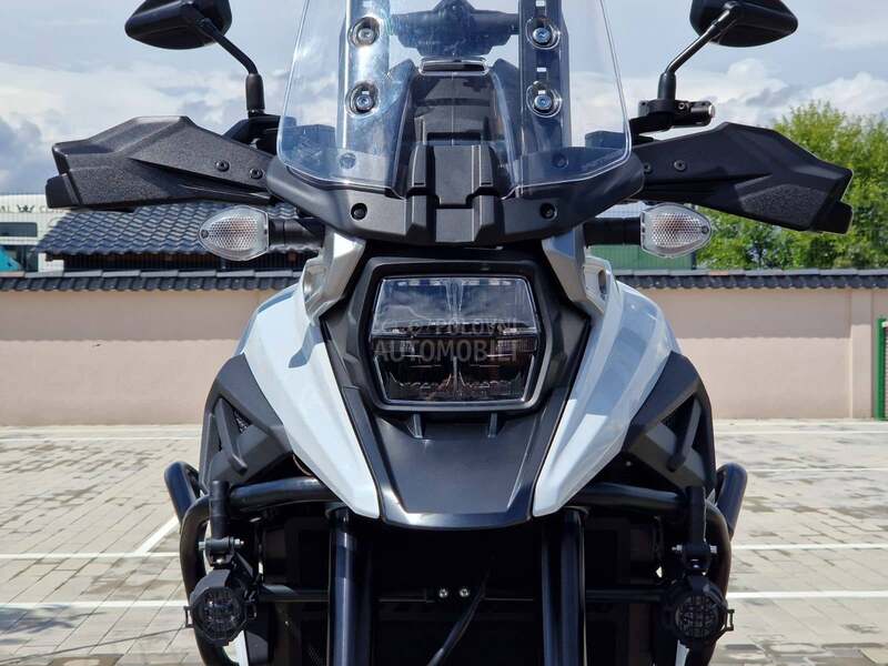 Suzuki V Strom 1050