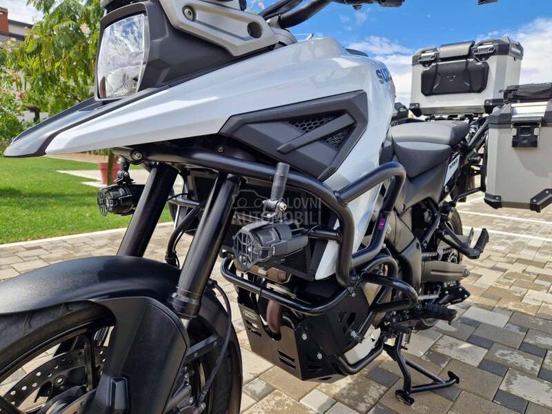Suzuki V Strom 1050