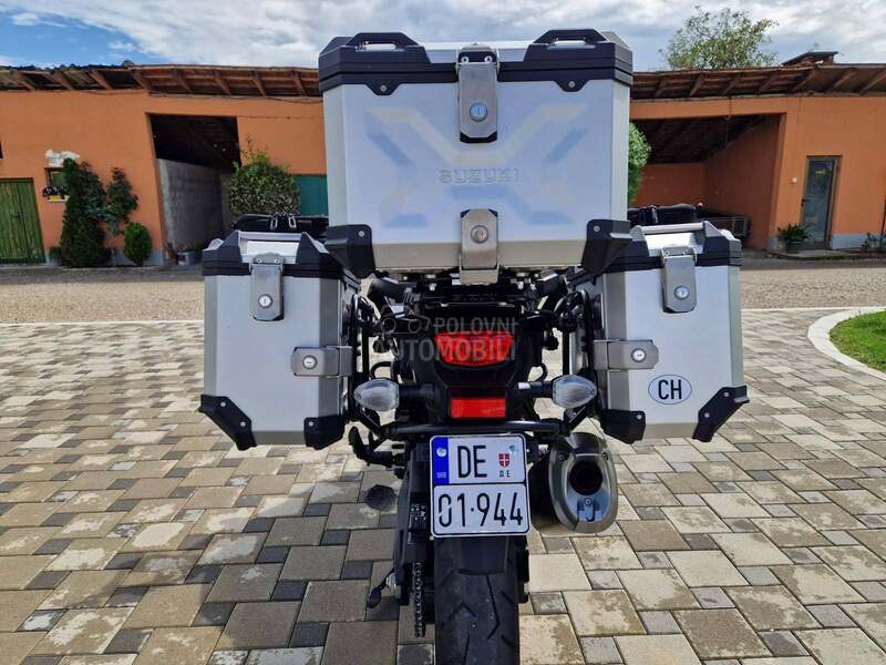 Suzuki V Strom 1050