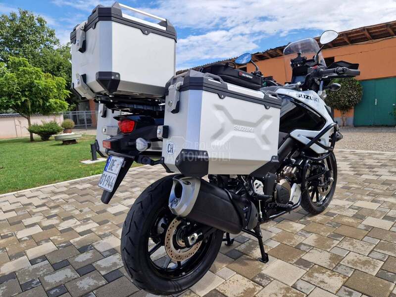 Suzuki V Strom 1050