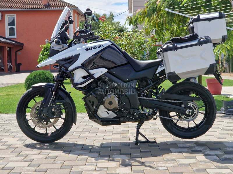Suzuki V Strom 1050