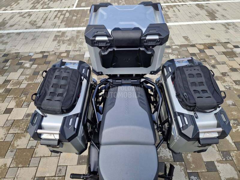 Suzuki V Strom 1050