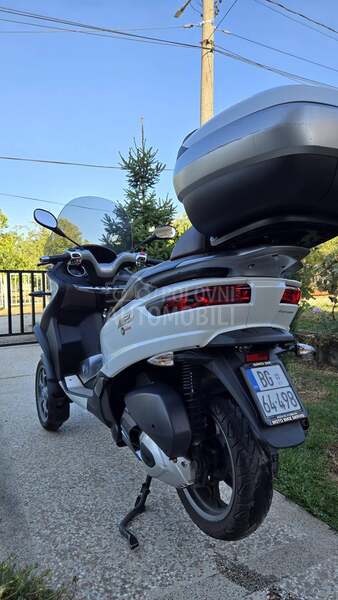 Piaggio Mp3 B Kat