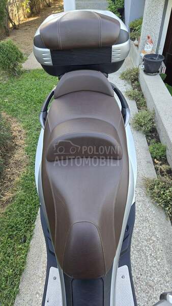 Piaggio Mp3 B Kat